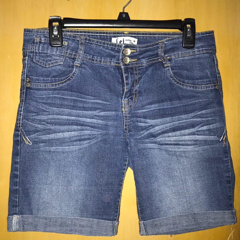 L.e.i shorts